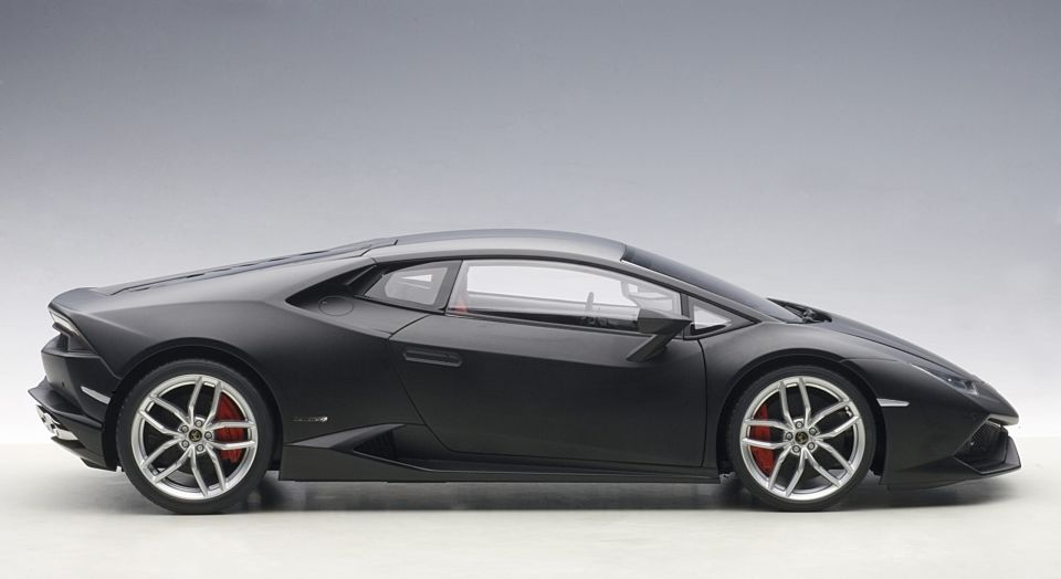 Autoart Lamborghini Huracan LP610-4 1:12 (12096)