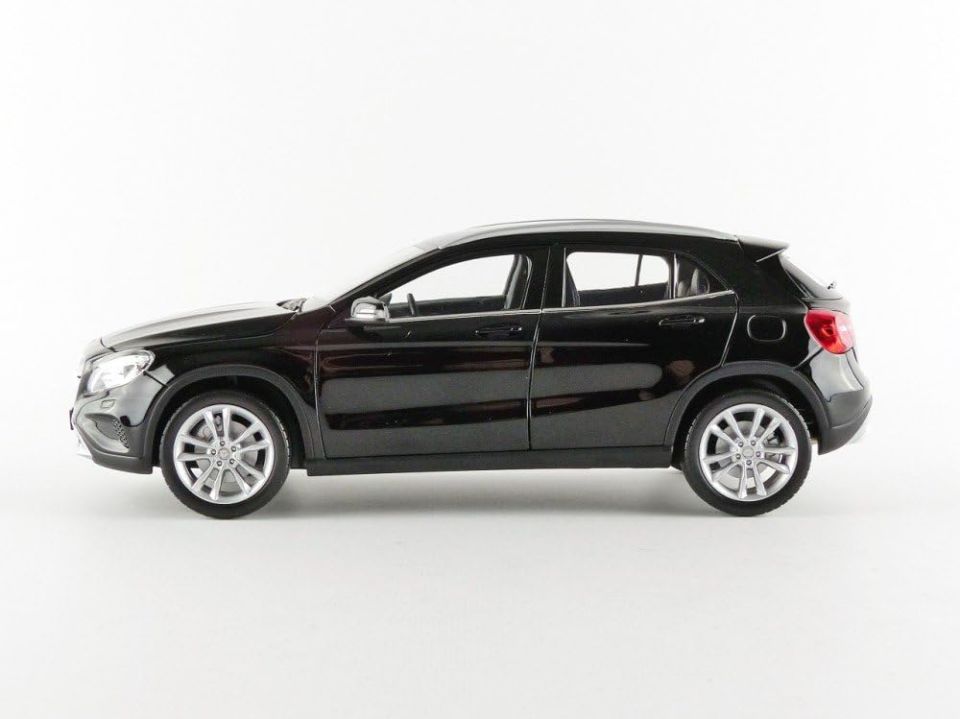 NOREV MERCEDES BENZ GLA 2014 1:18