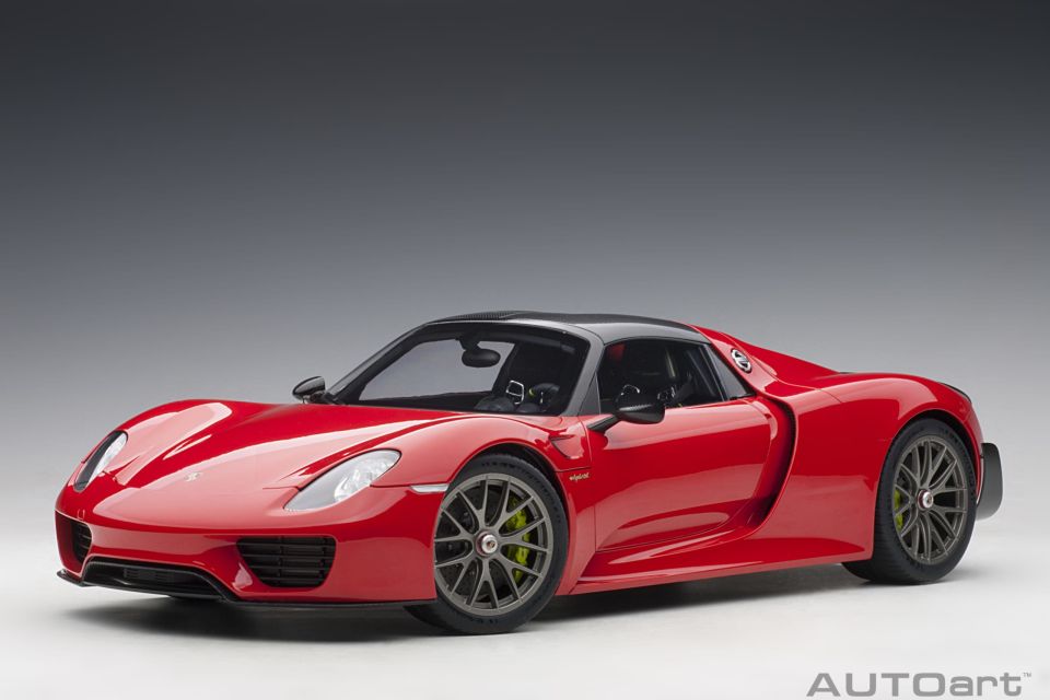 AUTOART 1:12 Porsche 918 Speyder Weissach Paketi (12122)