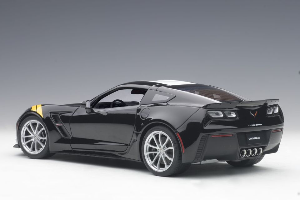 AUTOART Chevrolet Corvette C7 Grand Sport 1:18