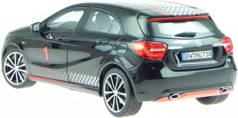 NOREV MERCEDES A CLASS SPORT EQUIPMENT 2013 1:8 (183596)