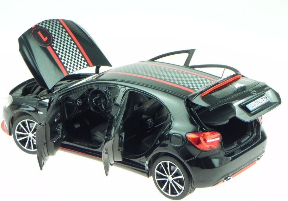 NOREV MERCEDES A CLASS SPORT EQUIPMENT 2013 1:8 (183596)