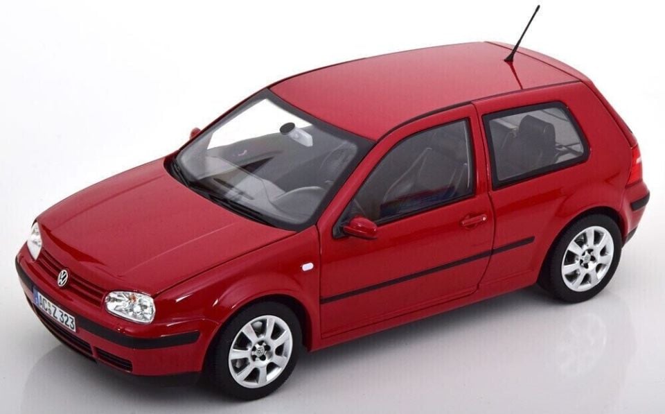 NOREV VOLKSWAGEN GOLF 4 2002 1:18 (188573)
