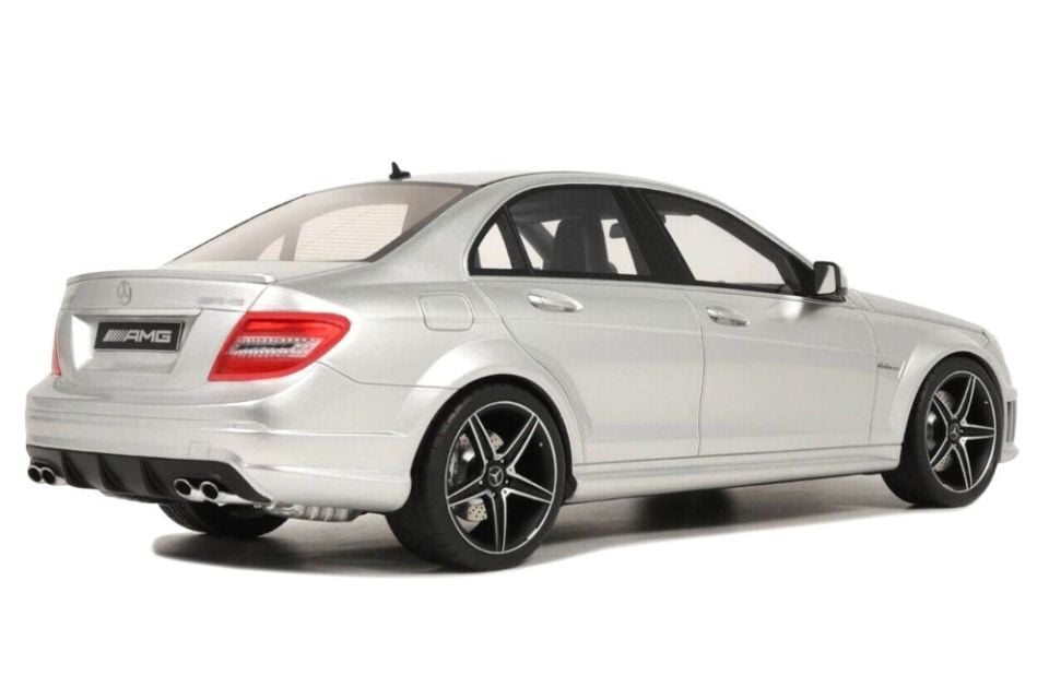 GT SPIRIT Mercedes Benz C63 AMG 2008 1:18