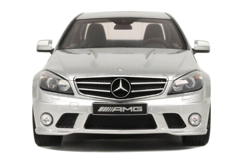 GT SPIRIT Mercedes Benz C63 AMG 2008 1:18 (GT462)