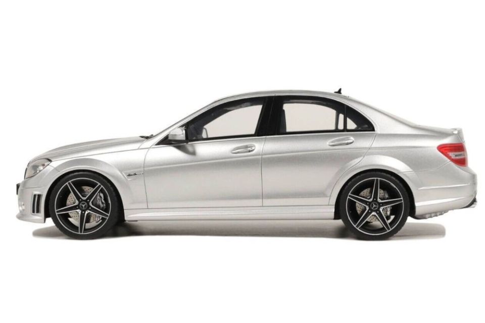 GT SPIRIT Mercedes Benz C63 AMG 2008 1:18 (GT462)