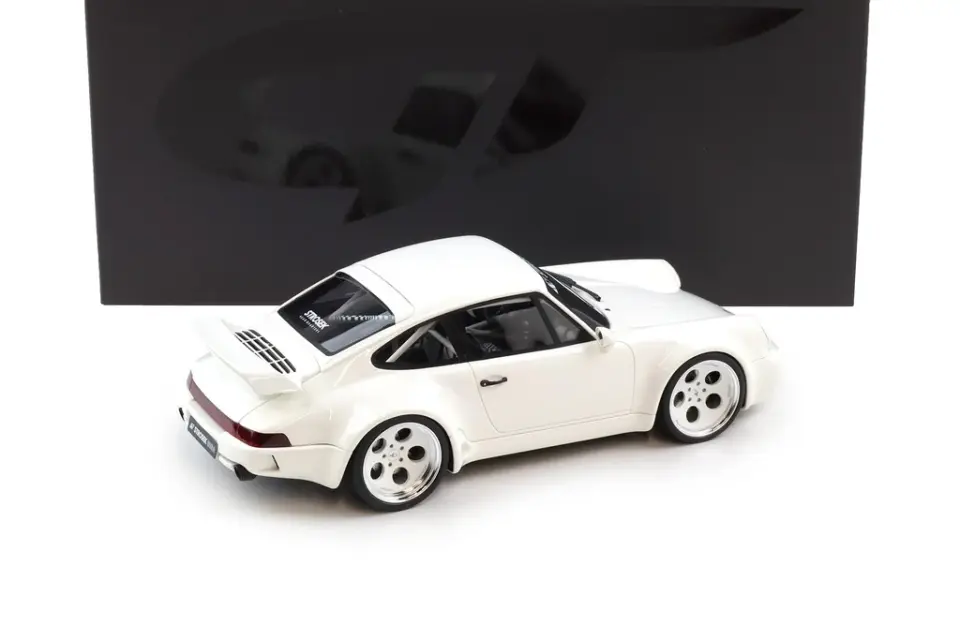 GT SPIRIT PORSCHE 911 STROSEK GIGA 1:18 (GT525)