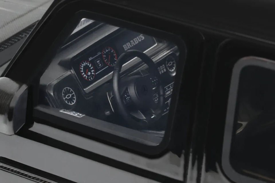 GT SPIRIT Brabus G800 4X4 2023 1:18 (GT500)