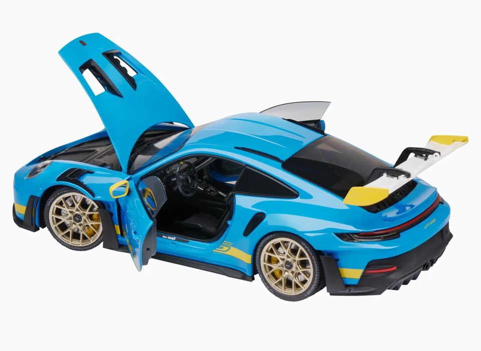 SPARK Porsche 911 992 GT3 RS Coupe 2023 1:18