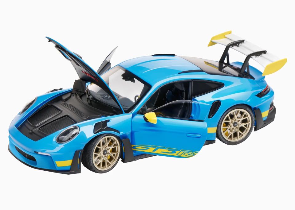 SPARK Porsche 911 992 GT3 RS Coupe 2023 1:18