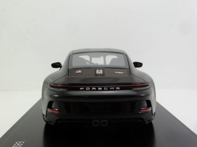 SPARK Porsche 911 (992) S/T Baujahr 2023 1:18