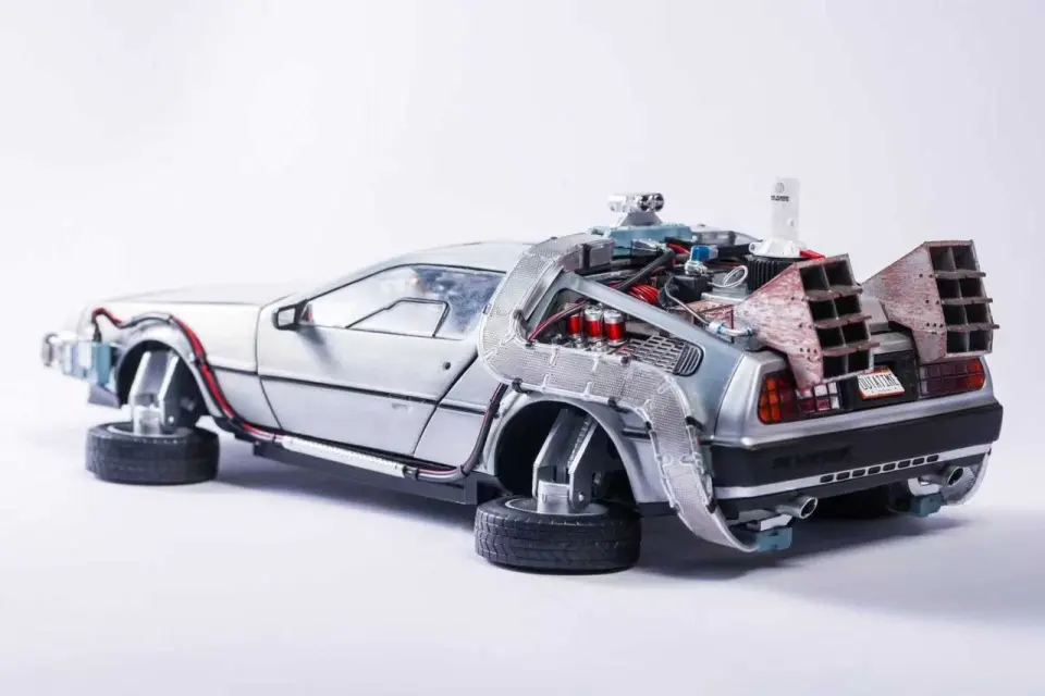 HOT WHEELS DELOREAN ULTRA-FINE SOUND & LIGHT - 35TH ANNIVERSARY - BACK TO THE FUTURE 1:18