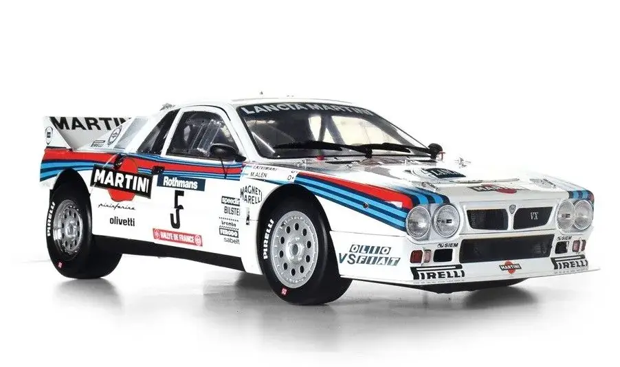 IXO LANCIA RALLY 037 MARTINI RACING 1/8