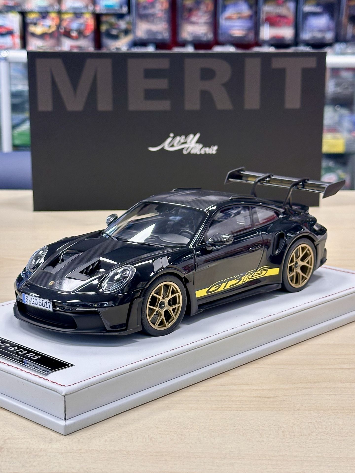 IVY MODELS 1:18 PORSCHE 992 GT3 RS LİMİTED