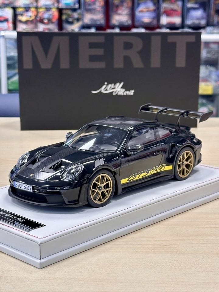 IVY MODELS 1:18 PORSCHE 992 GT3 RS LİMİTED