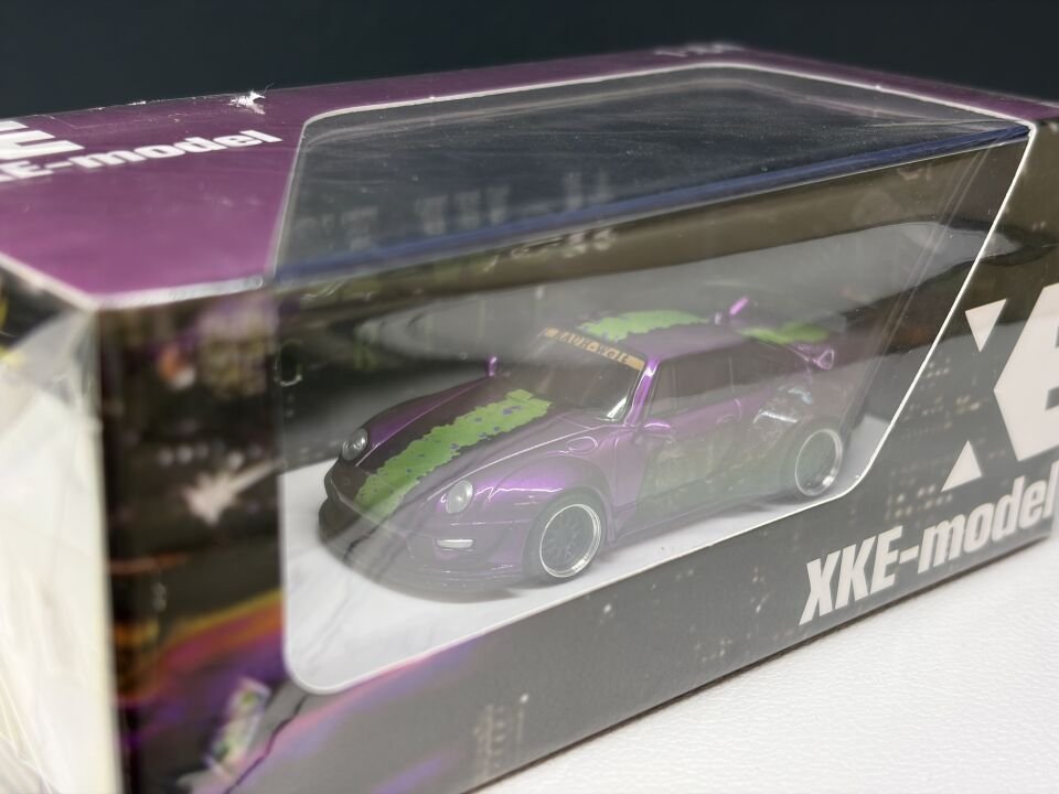 XKE MODEL RWB 993 JUSTICE & EVIL 1:64