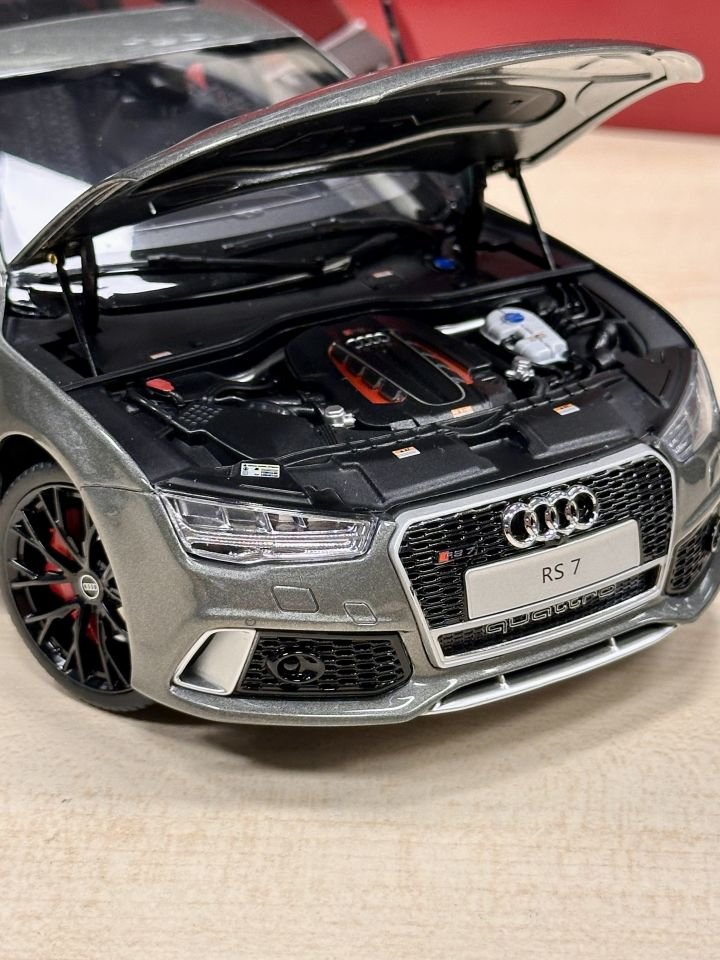 KENGFAİ 1:18 AUDİ RS7 GREY