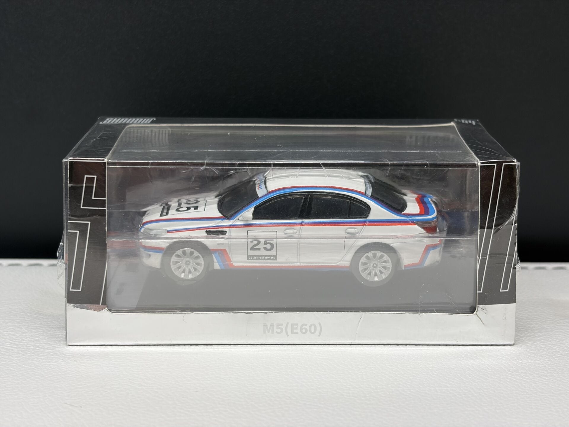 SHADOW BMW M5 E60 1:64
