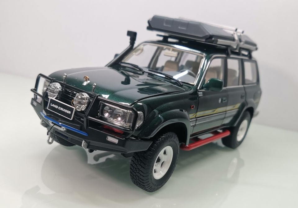 KENGFAİ TOYOTA LAND CRUİSER GREEN (032) 1:18