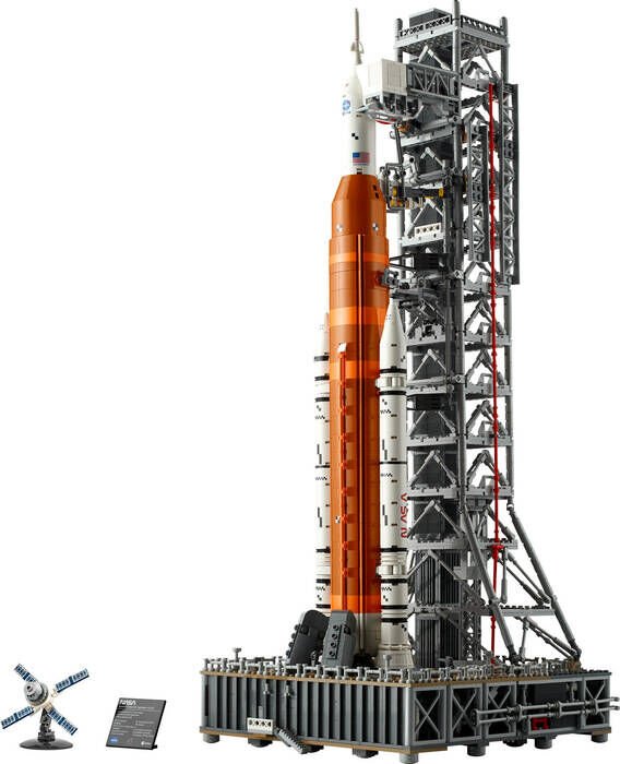LEGO® Icons NASA Artemis Uzay Fırlatma Sistemi