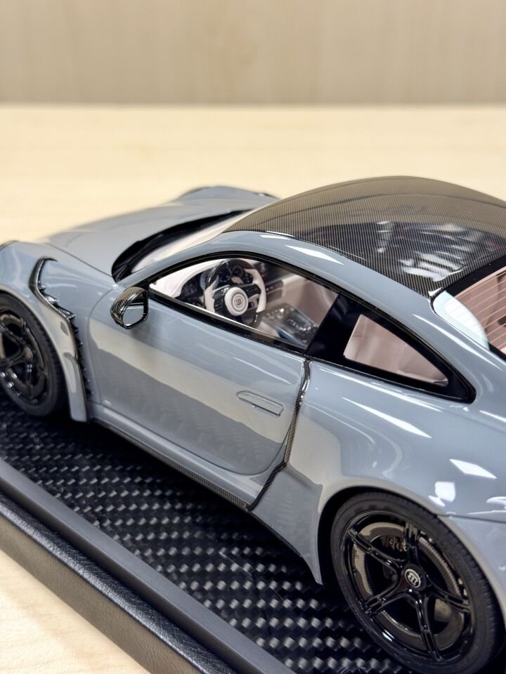 VİP models 1:18 Porsche BRABUS Rocket R900