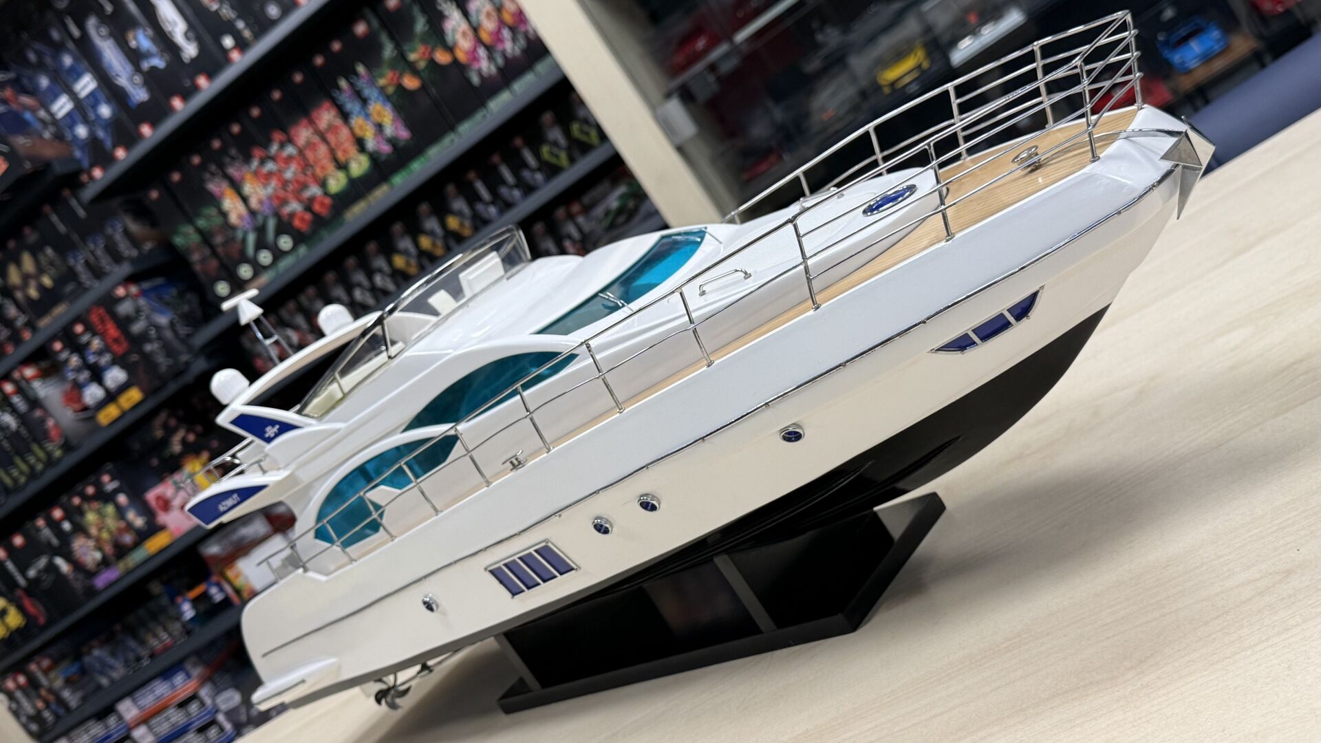 AZIMUT    85*21*35 CM