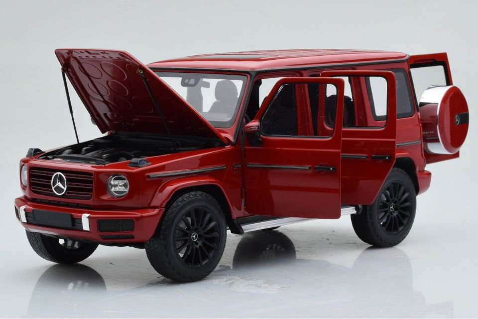 MINICHAMPS MERCEDES G-CLASS AMG G63 (W463) 2020 1:18