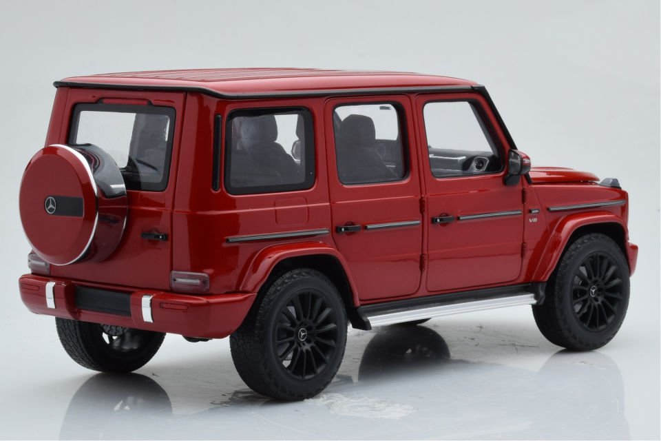 MINICHAMPS MERCEDES G-CLASS AMG G63 (W463) 2020 1:18