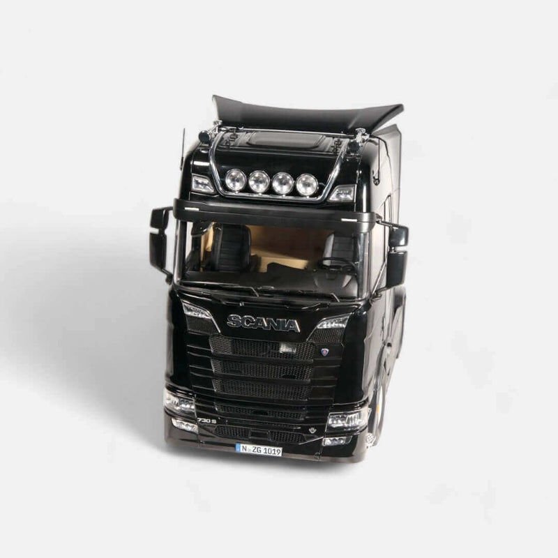 NGZ Scania V8 730S 4x2 ve araba taşıyıcı 1:18