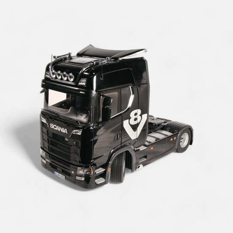 Scania V8 730S 4x2 ve araba taşıyıcı 1:18