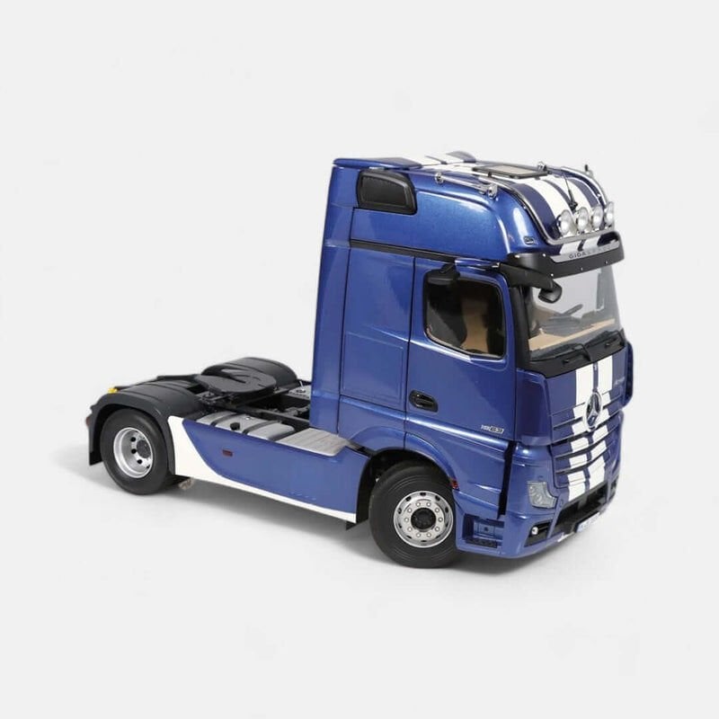 Mercedes-Benz Actros 4x2 ve Lohr araç taşıyıcı 1:18