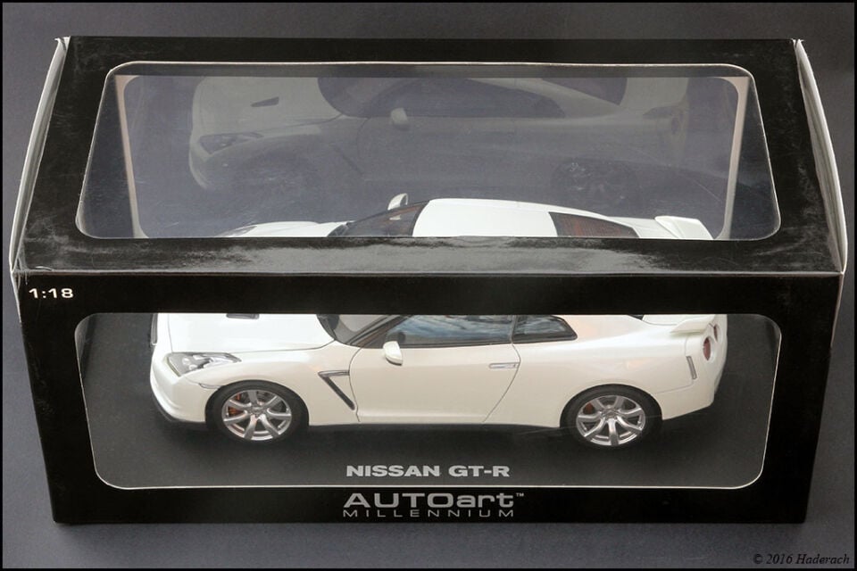 Autoart 1:18 773392 Nıssan GT-R (R35) (WHITE PEARL)