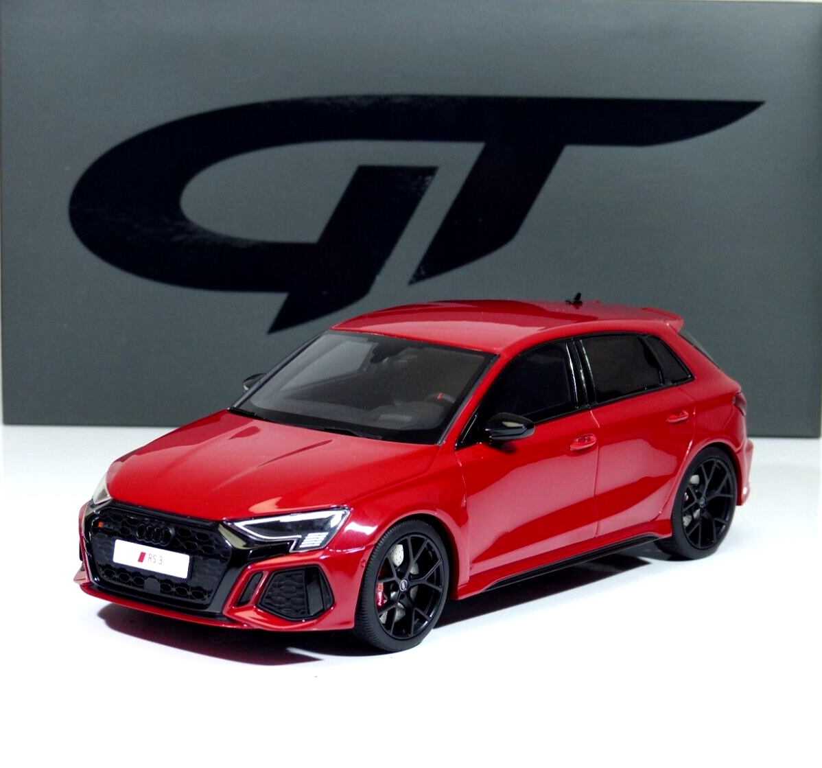GT SPIRIT AUDI A3 RS3 SPORTBACK 2.5 QUATTRO RED 2021 1:18 (GT378)