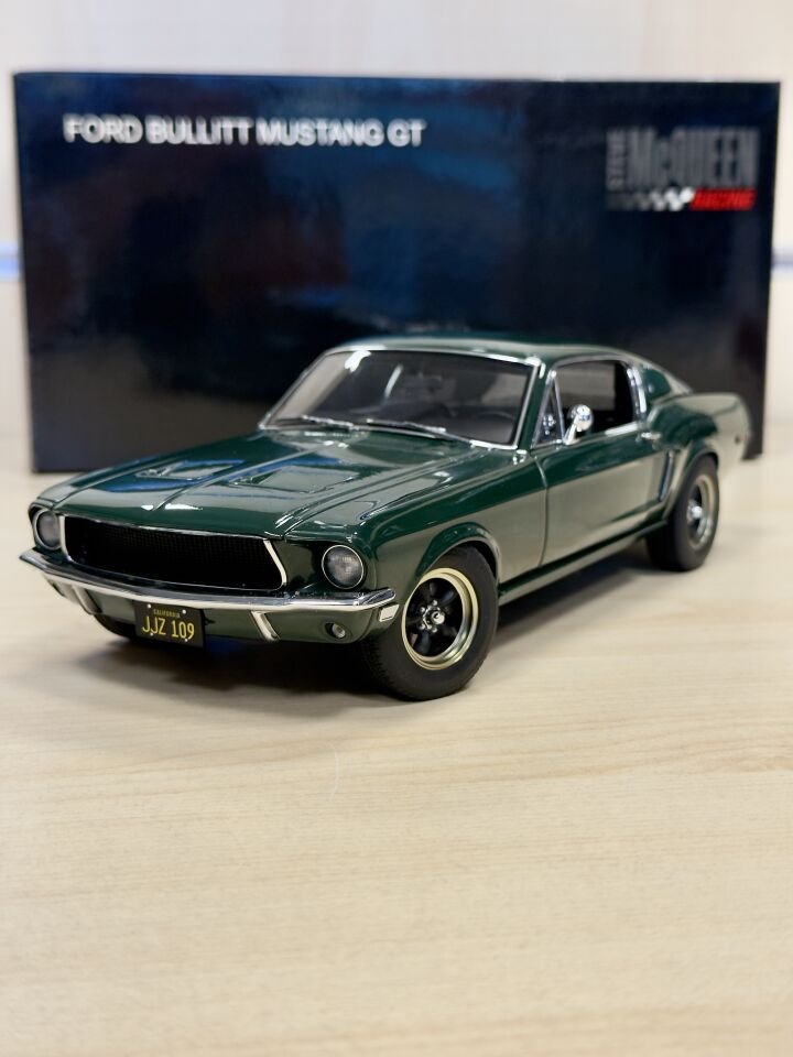 AUTOART 72813 FORD MUSTANG GT ''BULLITT''1968 MCQUEEN