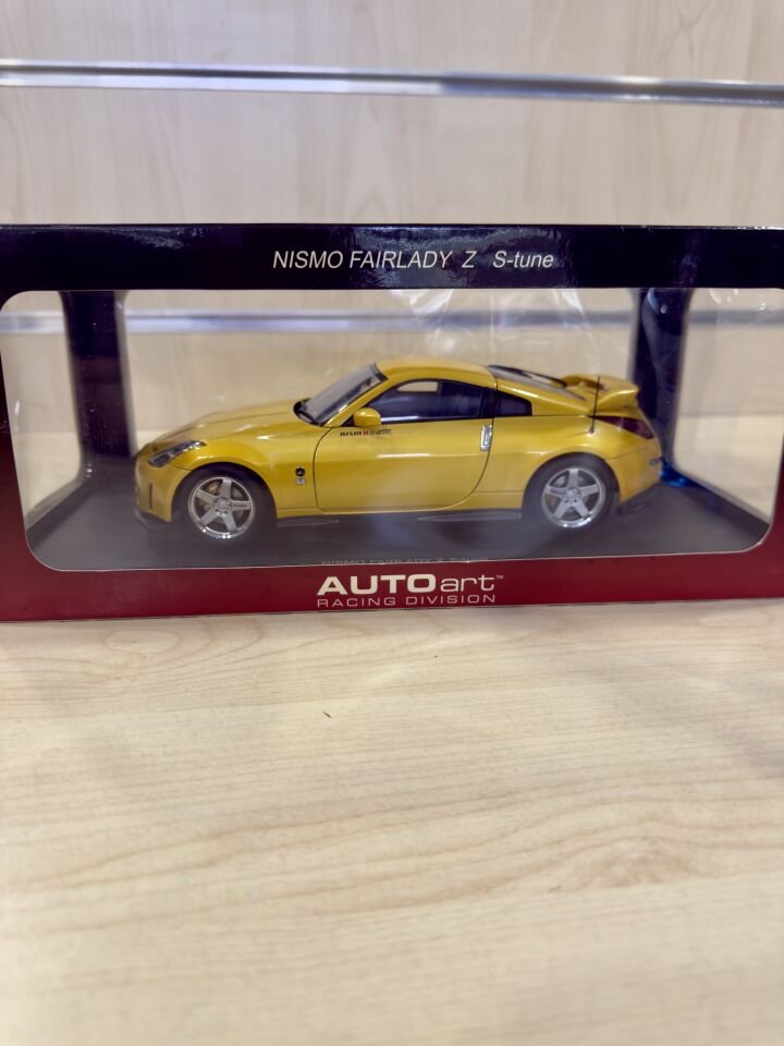 AUTOART 1:18 NISSAN FAIRLADY Z NISMO S-TUNE VERSION 2002 (80282)