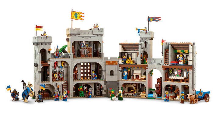 LEGO ICONS Aslan Şövalyelerin Kalesi