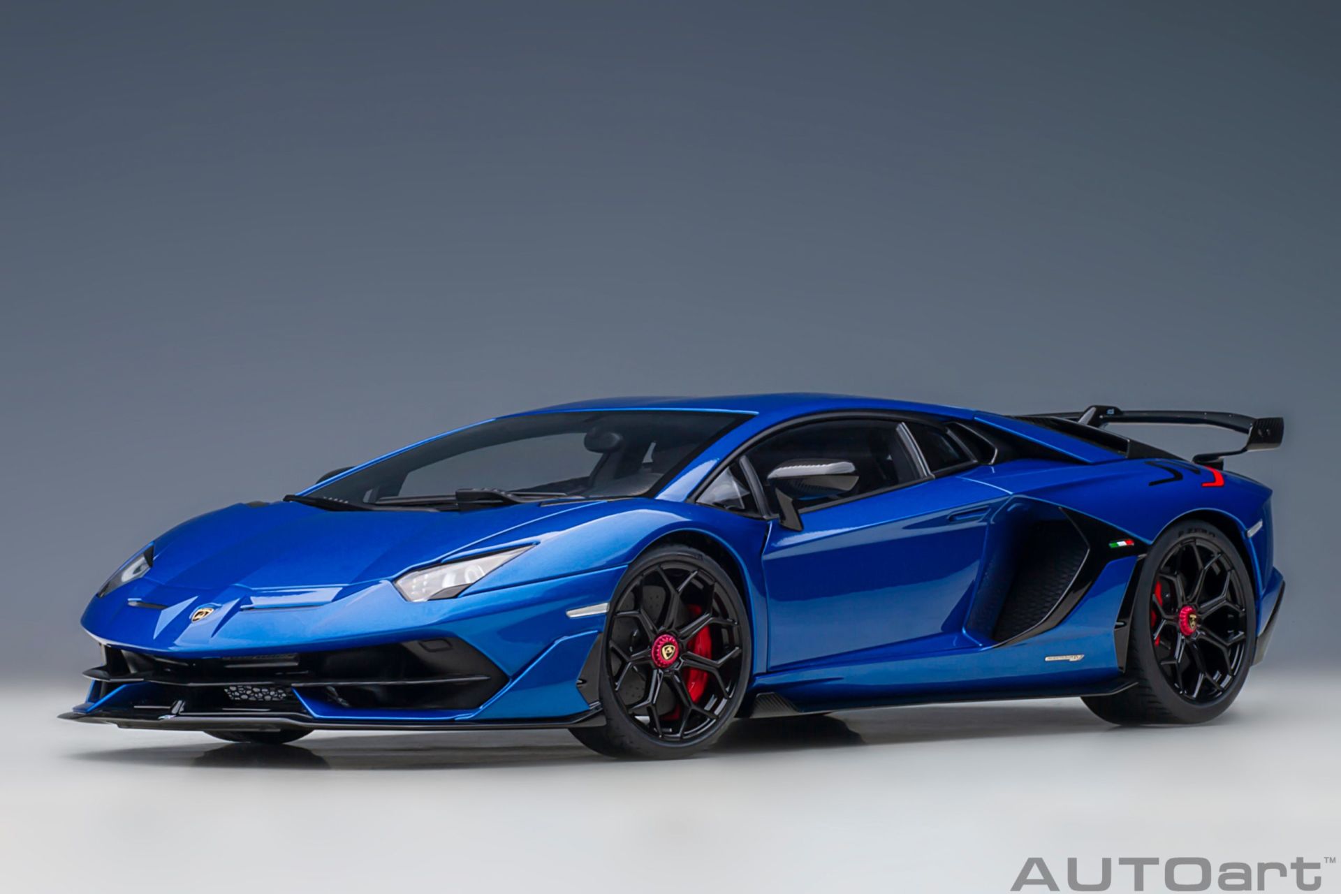 AUTOART LAMBORGHINI AVENTADOR SVJ 1:18 (79174)