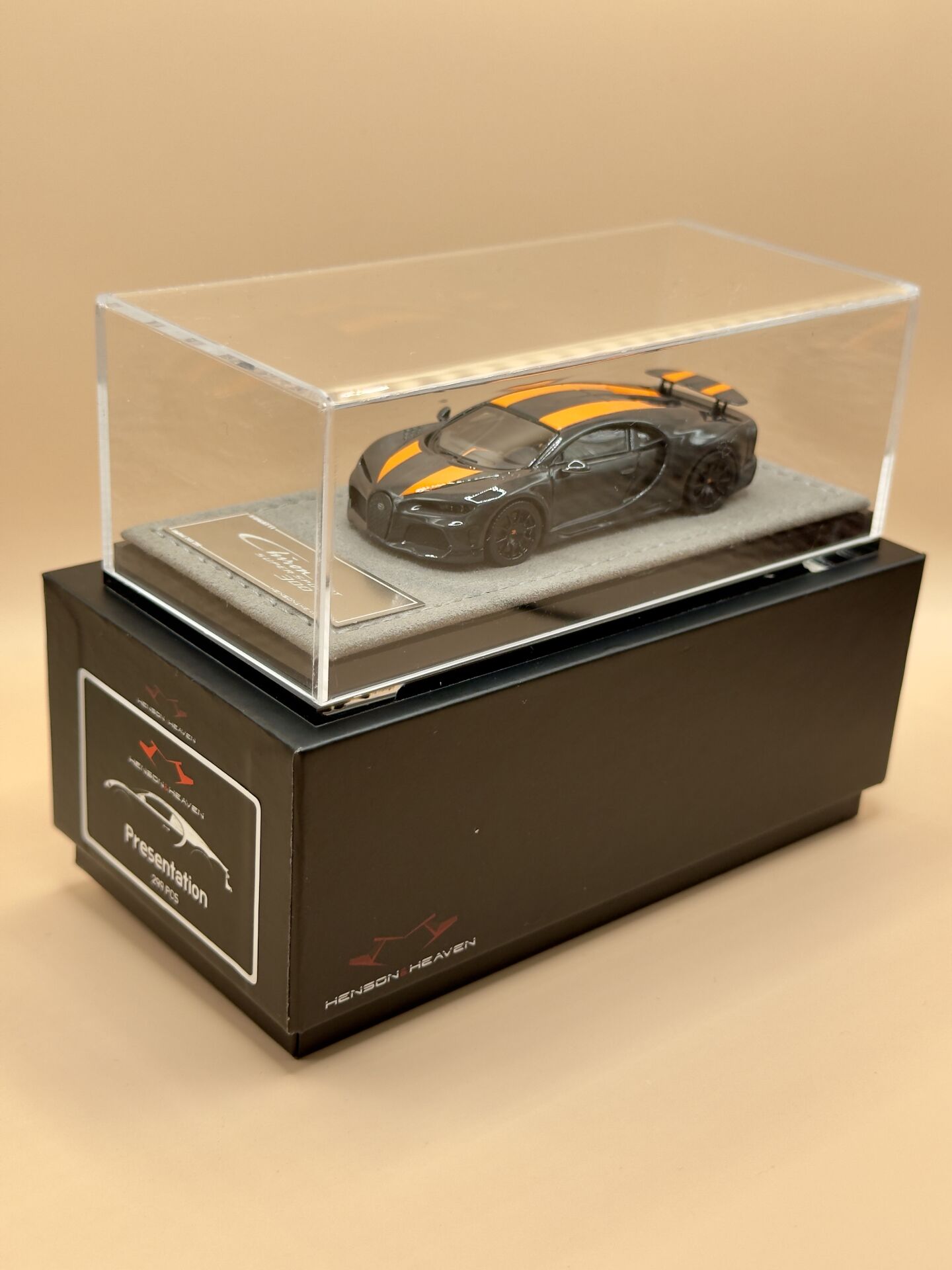 HENSON&HEAVEN 1:64 BUGATTİ CHİRON SUPER SPORT