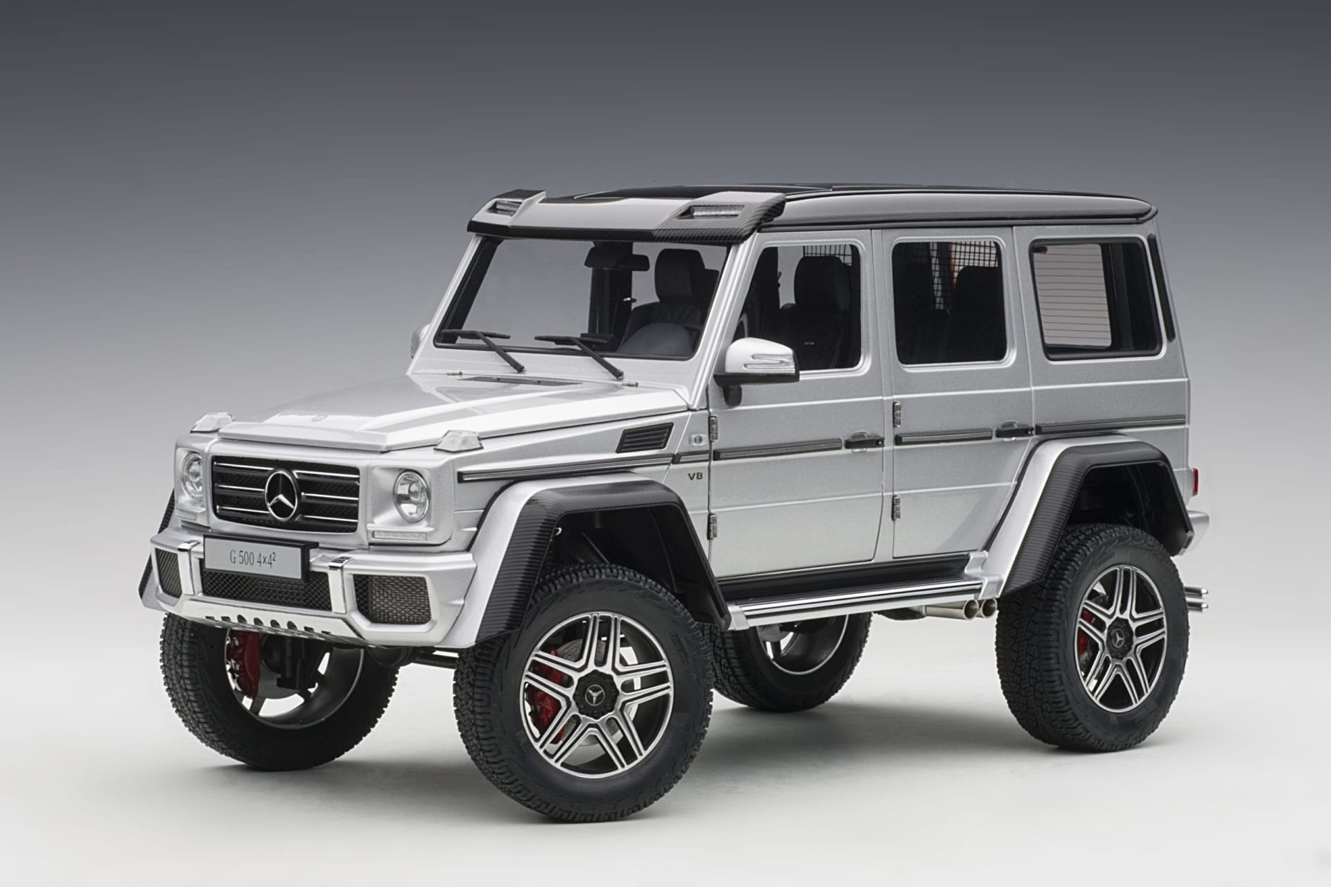 AUTOART MERCEDES BENZ G500 4X4 1:18 (76318)