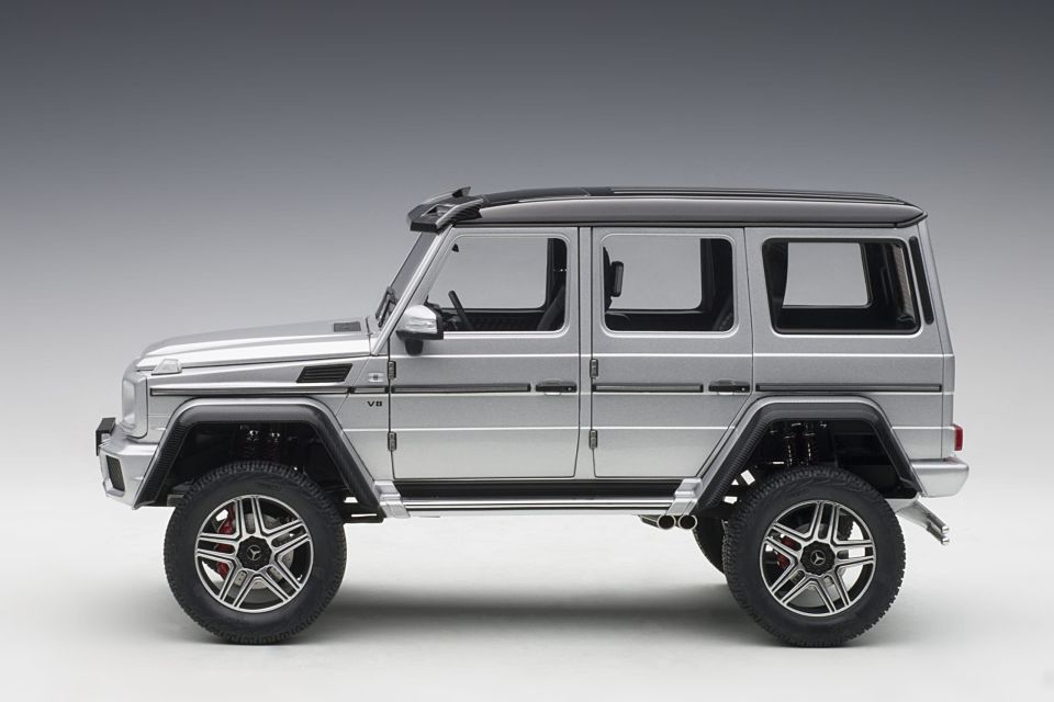 AUTOART MERCEDES BENZ G500 4X4 1:18 (76318)