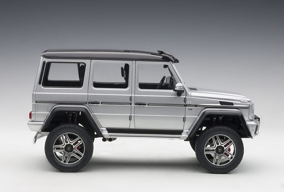 AUTOART MERCEDES BENZ G500 4X4 1:18 (76318)