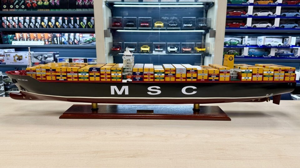 MSC OSCAR 103*15*24 CM