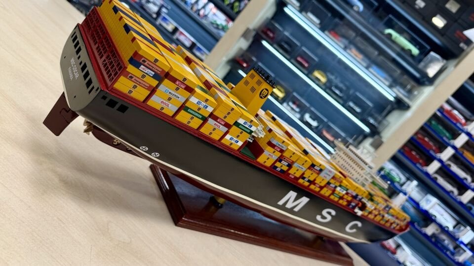 MSC OSCAR 103*15*24 CM