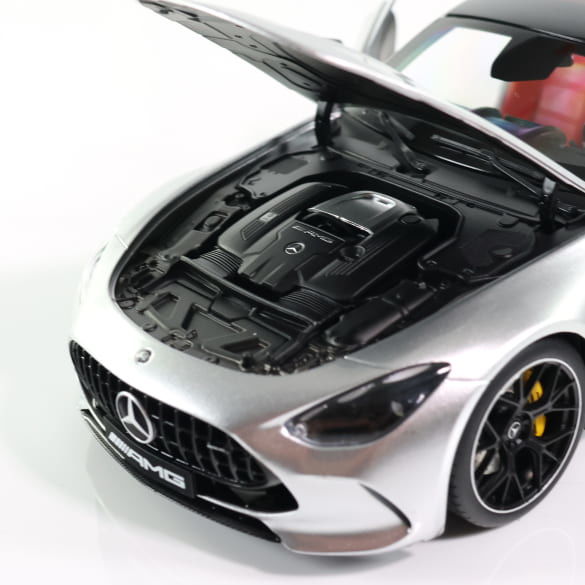 NZG MERCEDES BENZ AMG GT 63 4MATIC+ 1:18 (B66960583)