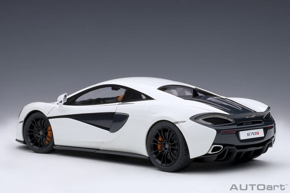 AUTOART MCLAREN 570S 1:18 (76041)