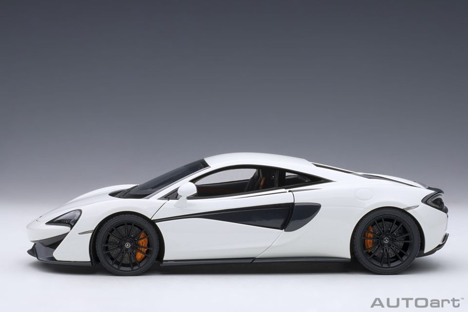 AUTOART MCLAREN 570S 1:18 (76041)