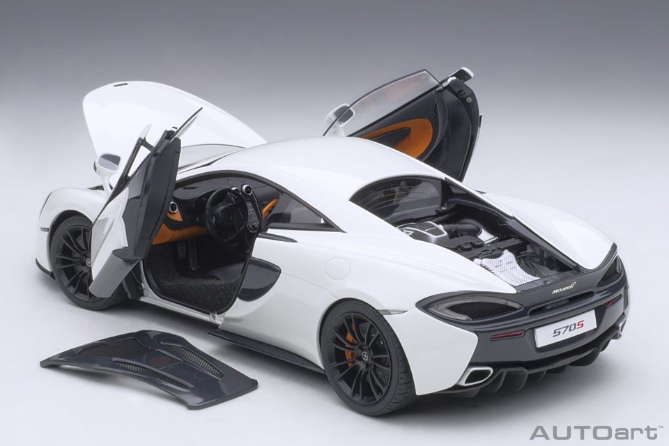 AUTOART MCLAREN 570S 1:18 (76041)