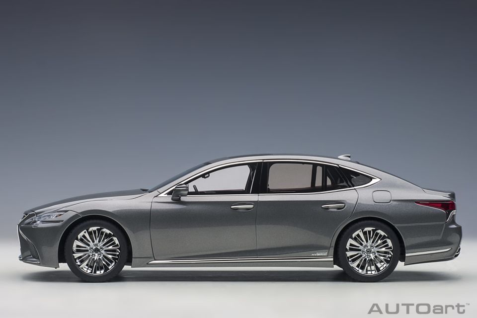 AUTOART LEXUS LS 500H 1:18 (78867)