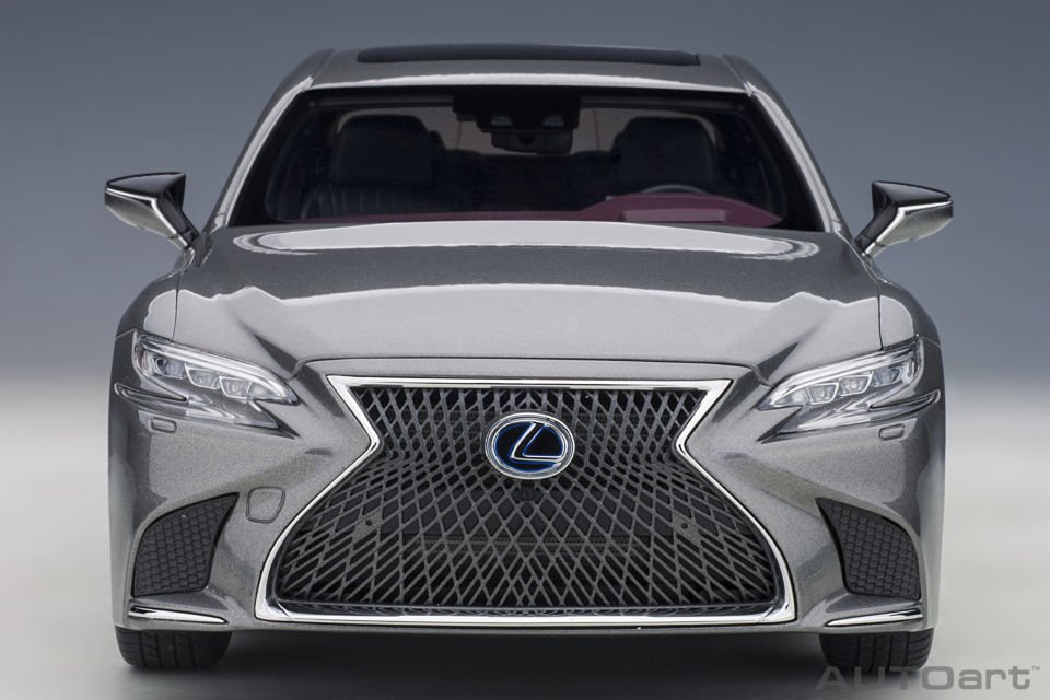 AUTOART LEXUS LS 500H 1:18
