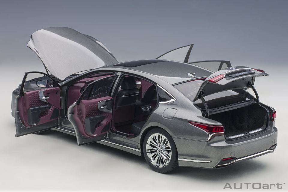 AUTOART LEXUS LS 500H 1:18 (78867)